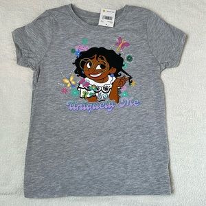 ✨NWT Disney’s Encanto Girls Shirt. Size 10/12🩶